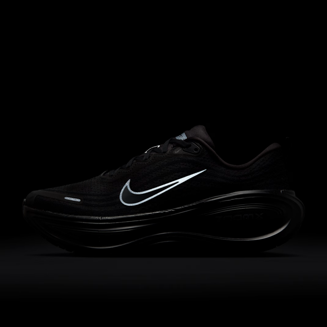Vomero Plus Black